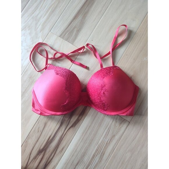 Victoria's Secret Red Padded Push Up Strappy Bra - Picture 1 of 3